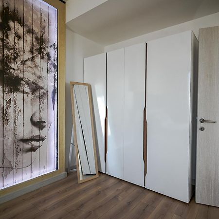 Alfred Sky Smart Apartment 29Th Spa Included Szkopje Kültér fotó