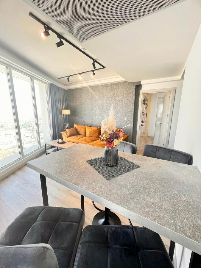 Alfred Sky Smart Apartment 29Th Spa Included Szkopje Kültér fotó