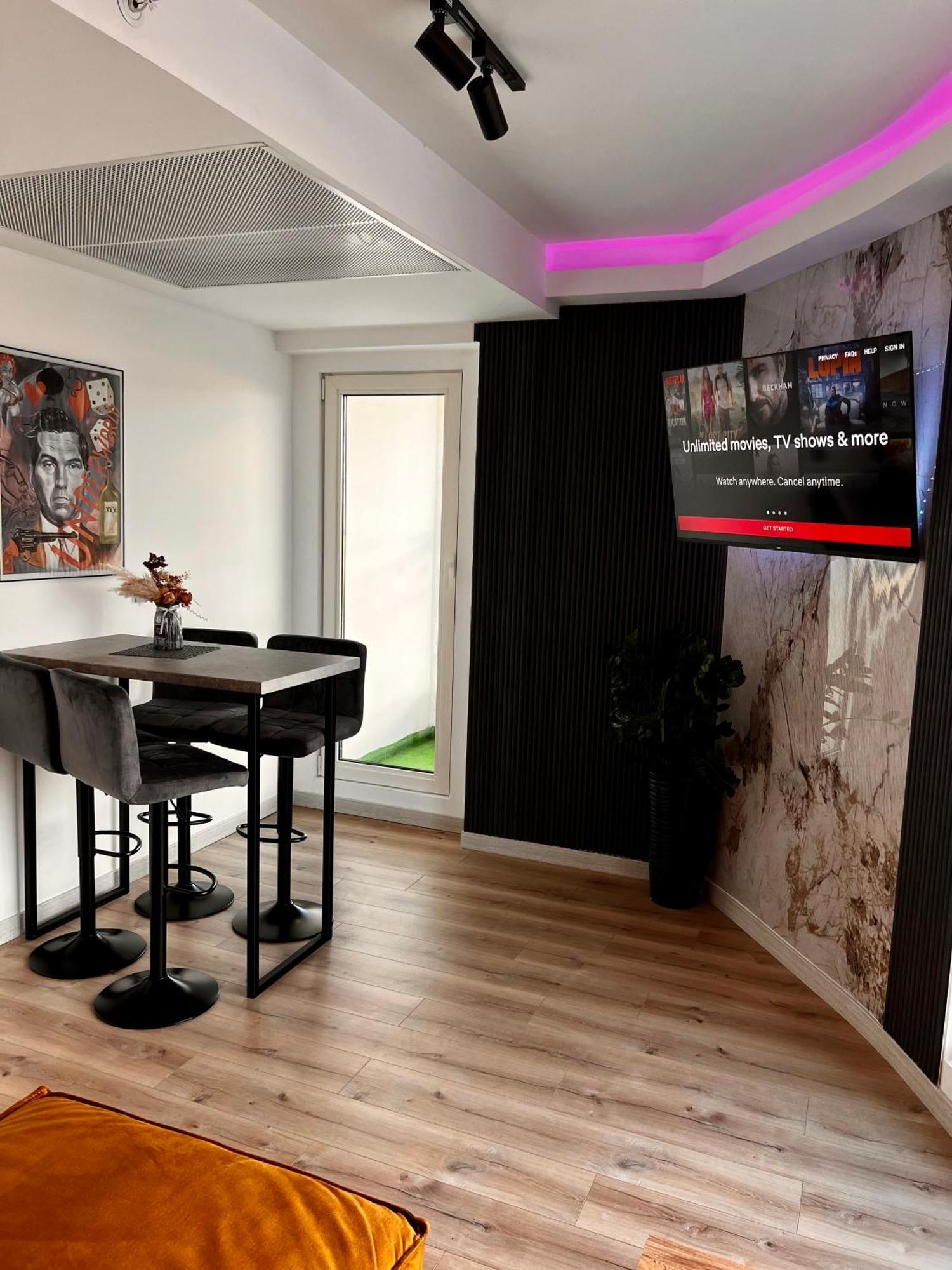 Alfred Sky Smart Apartment 29Th Spa Included Szkopje Kültér fotó